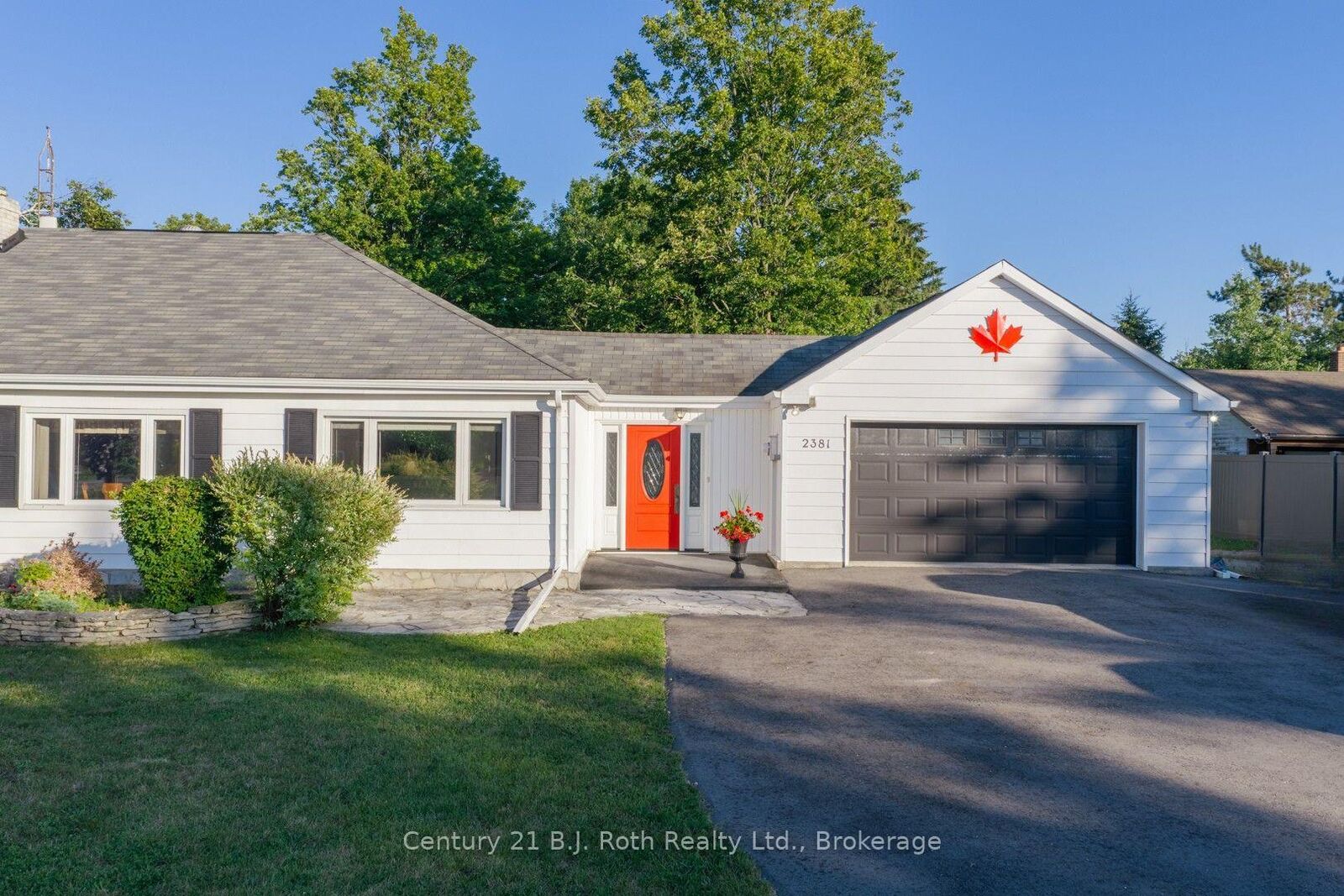 Property Photo:  2381 11 Highway  ON L0L 2E0 
