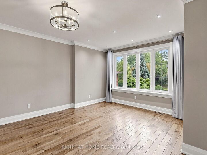 Property Photo:  67 Bonnyview Drive  ON M8Y 3G7 