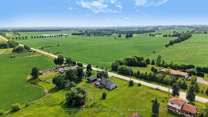 Photo de la propriété:  4797 Concession Rd 7 N/A  ON L9R 1V1 