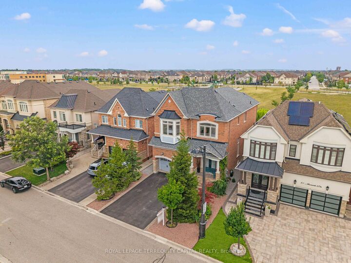 Property Photo: 55 Ironside Drive ON L4H 3R9