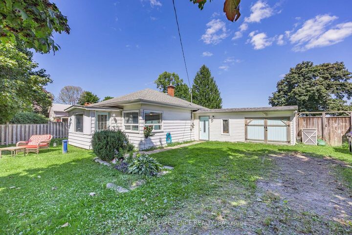 3829 Crossland Road — photo 1