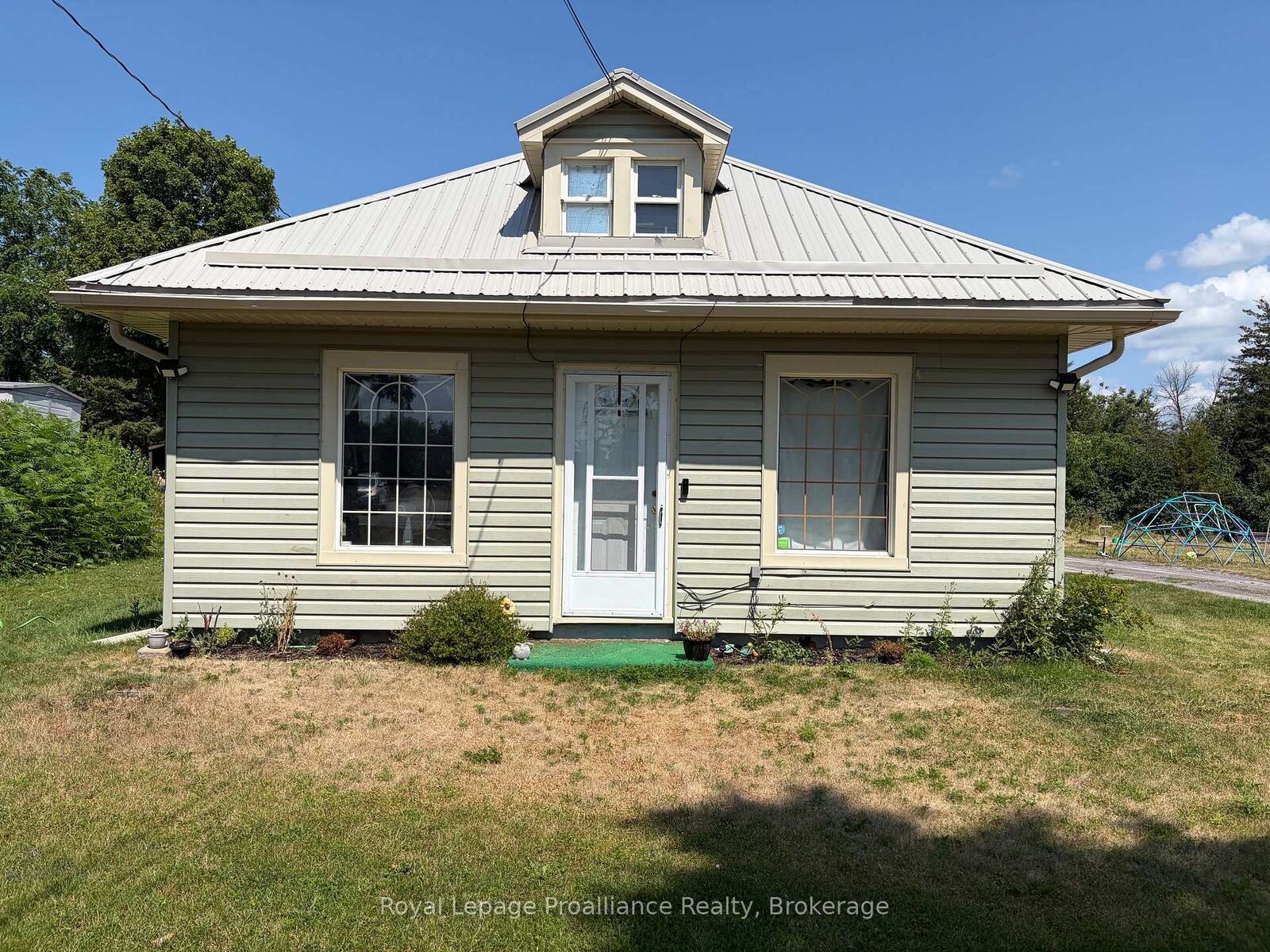 Property Photo:  16 Huffman Road  ON K0K 2C0 