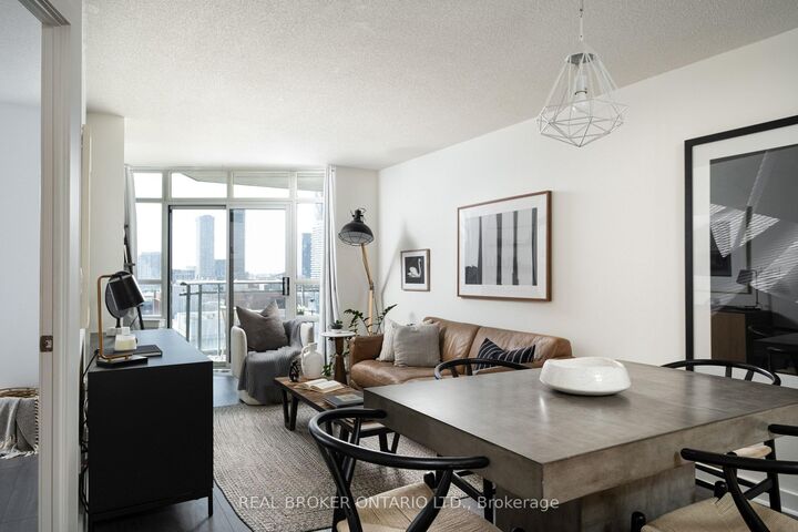 Property Photo:  255 Richmond Street E 1416  ON M5A 4T7 