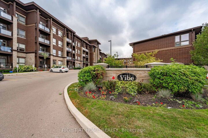 Property Photo: 5020 Corporate Drive 107 ON L7L 0H7