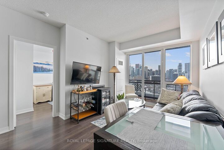 Property Photo: 225 Sackville Street 1405 ON M5A 3H1