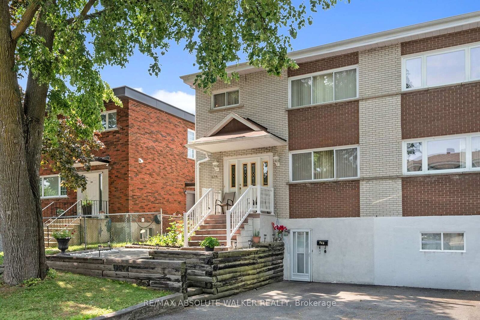 Property Photo:  656 Morin Street  ON K1K 3G9 