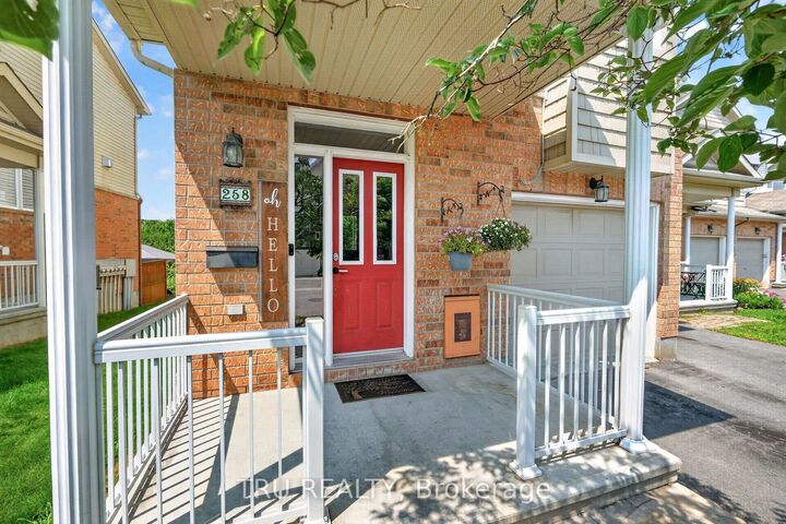 Property Photo: 258 Parkrose Private ON K4A 0N8
