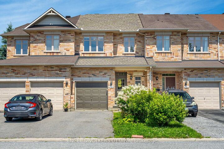 Property Photo:  729 Nakina Way  ON K1V 2H9 