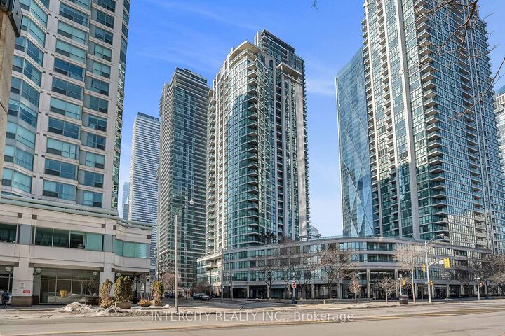 12 Yonge Street 1010 — photo 1