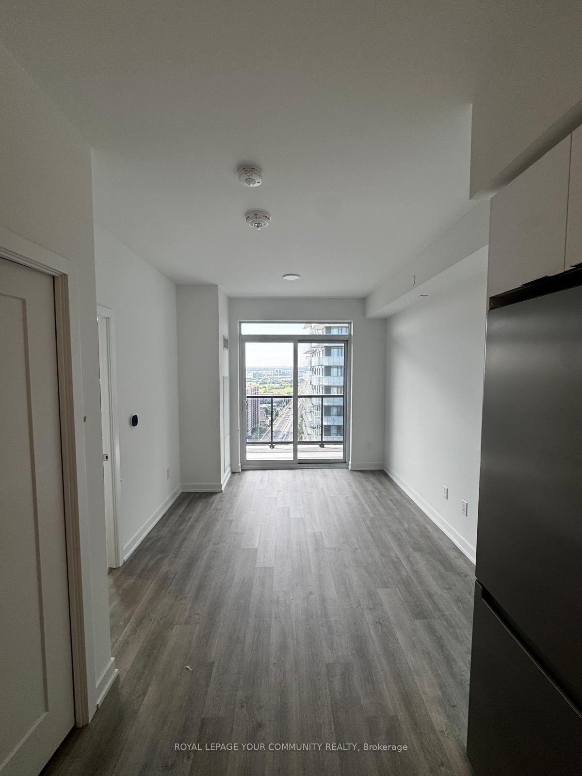 Property Photo:  5105 Hurontario Street 2809  ON L4Z 3X7 