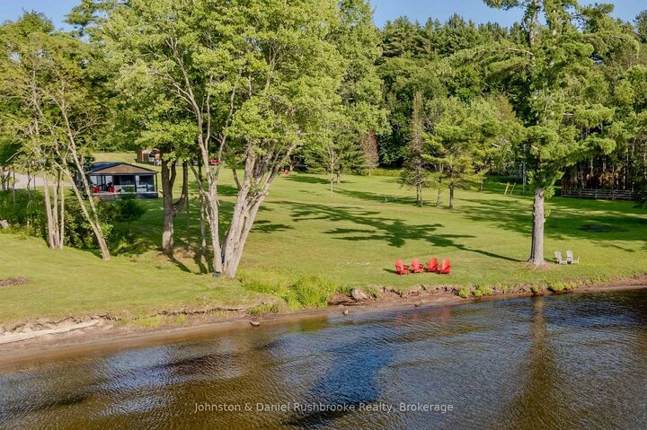 Property Photo: 1366 Rosseau Lake Road 2 Road Site 11 ON P0B 1J0