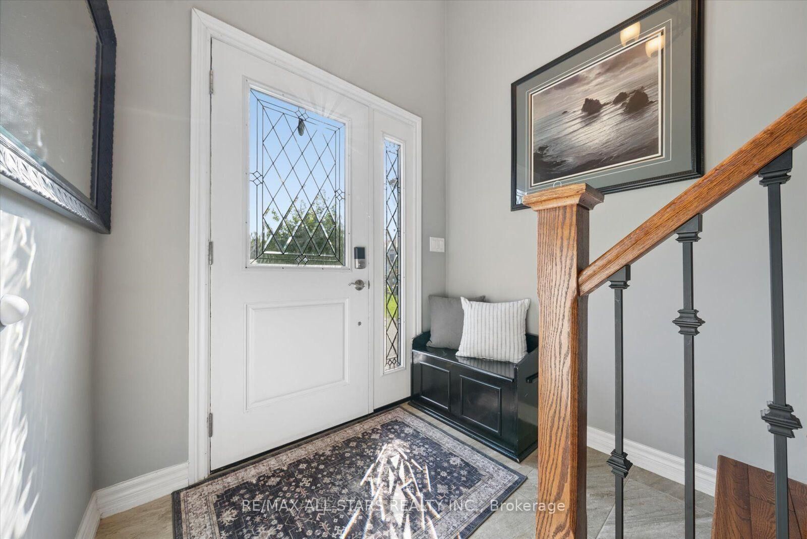 Property Photo:  1008 Metro Road N  ON L4P 3E9 