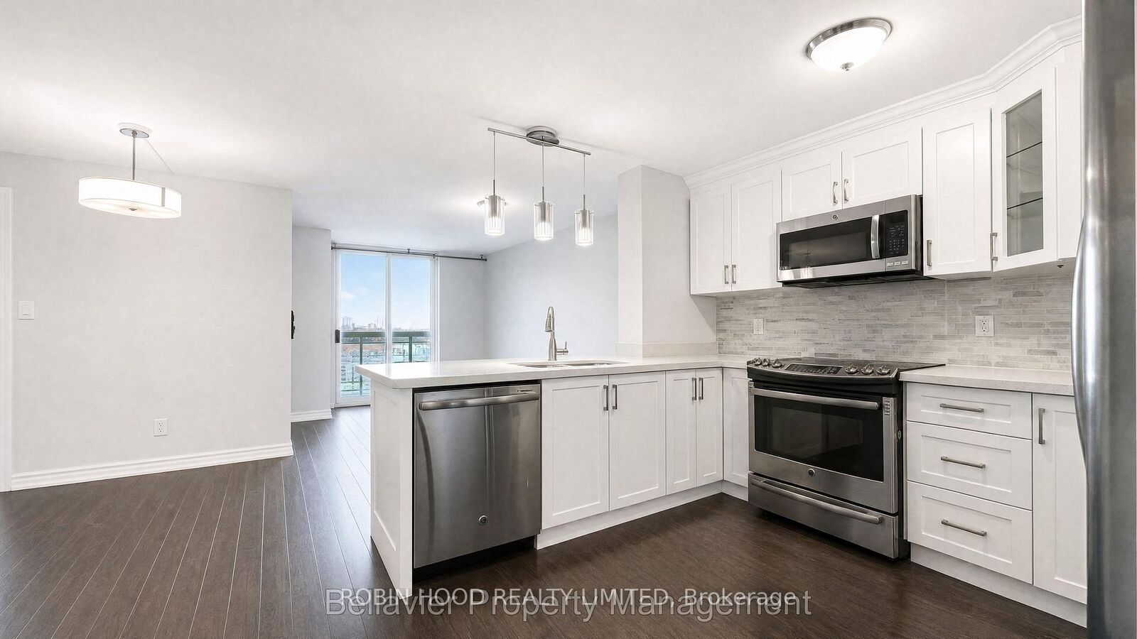 Property Photo:  323 Richmond Street 807  ON M5A 4R3 