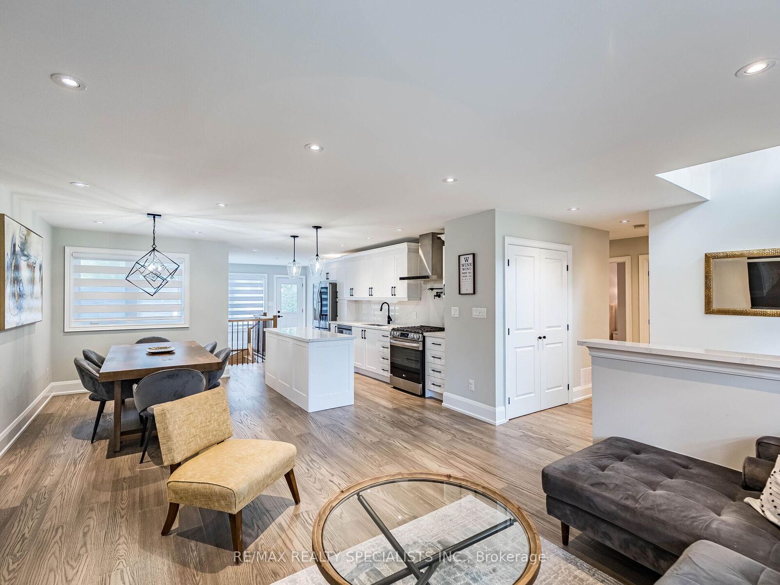 Property Photo:  16 Lesbury Avenue  ON L6W 3A3 