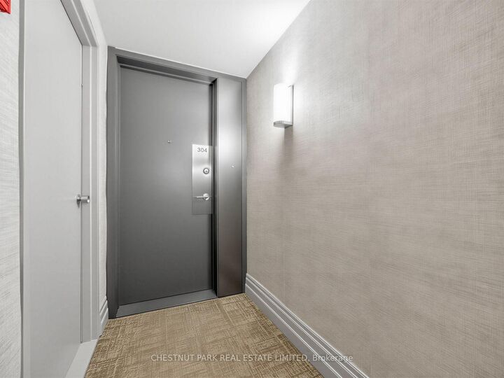 Property Photo: 625 Avenue Road 304 ON M4V 2K7