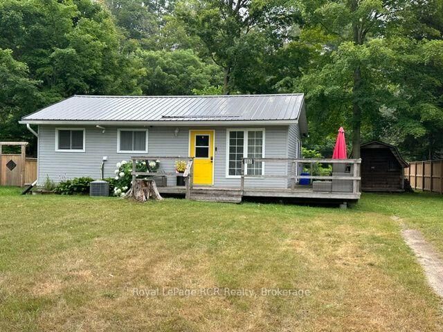 107 Seneca Street — photo 1