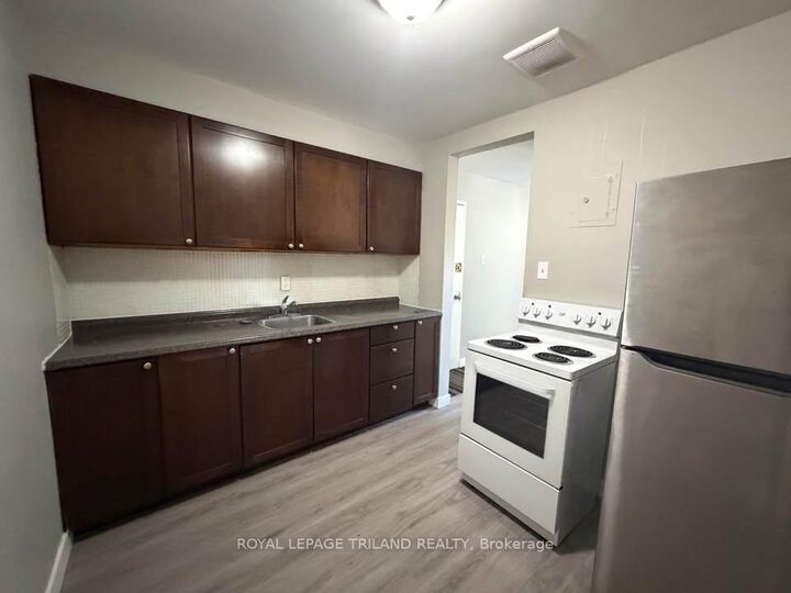 Property Photo: 1566 Allen Place 1 ON N5W 2V8