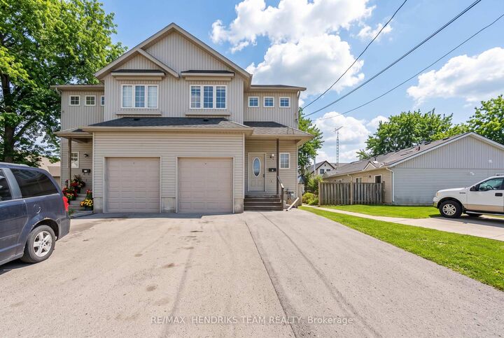 Property Photo: 2 Townline Road E ON L2V 2C3