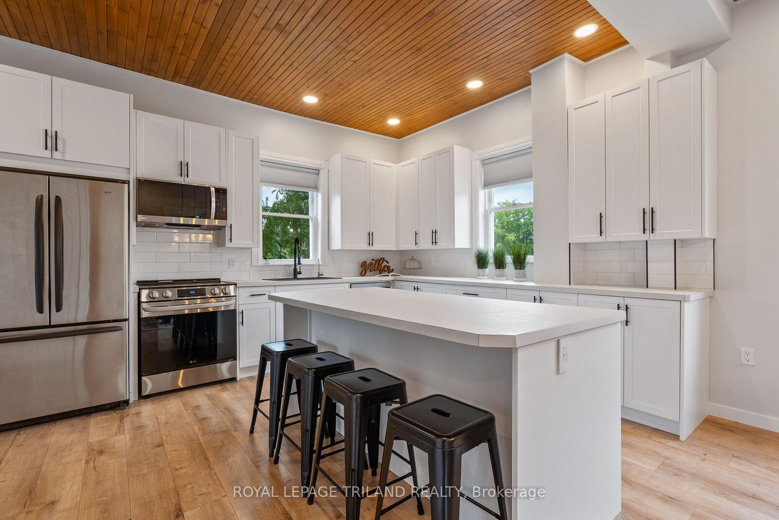 Property Photo: 191 Catherine Street ON N0M 2K0