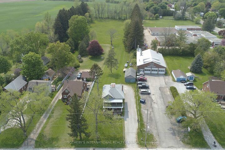 Property Photo:  498 Norfolk Street S  ON N3Y 2X5 