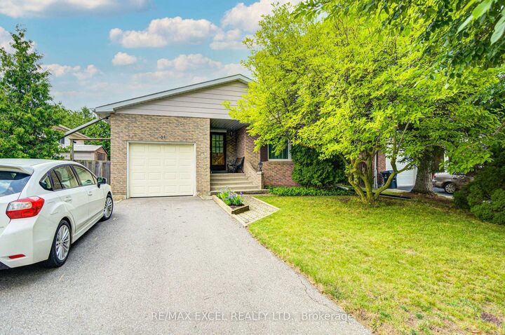Property Photo: 81 Amanda Drive ON M1V 1C8