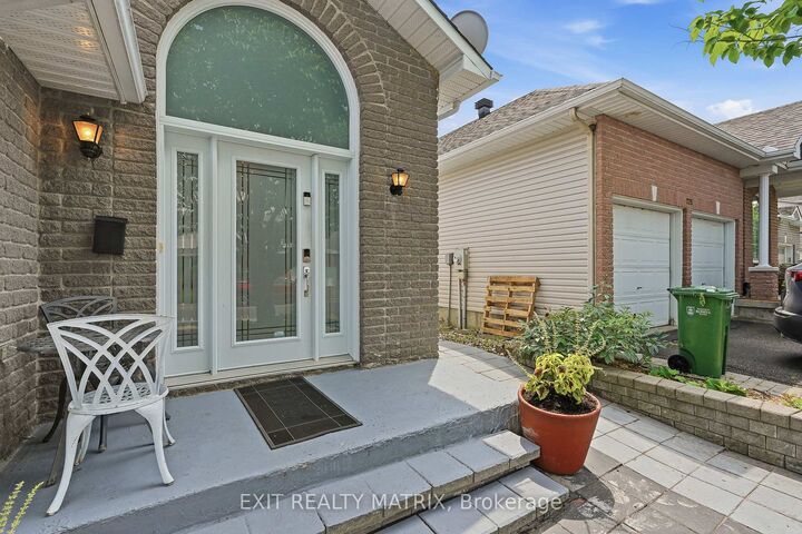Property Photo: 279 Stiver Street ON K4R 1G8