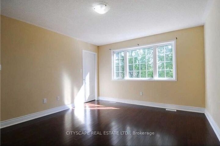 Property Photo: 1136 Schooling Drive E ON L1H 7K5