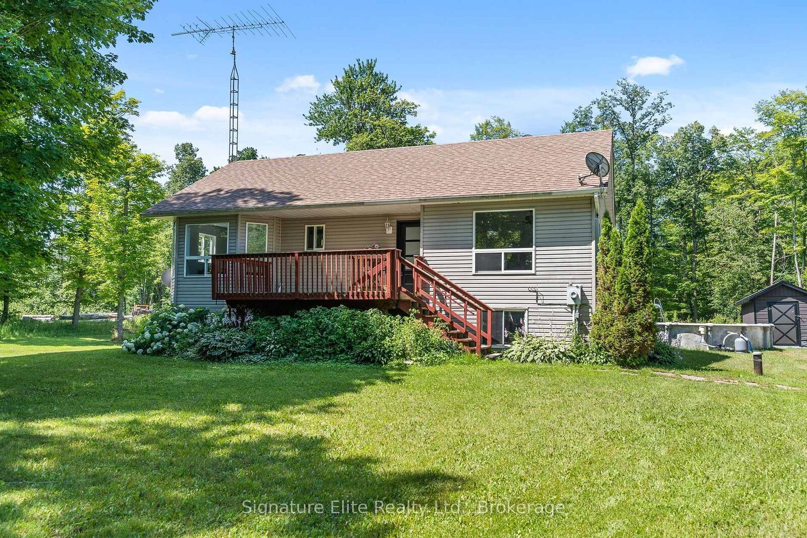 Property Photo:  137 Morton Lane  ON L0K 1W0 