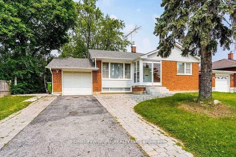 Property Photo:  48 Farmcrest Drive Bsmt  ON M1T 1B9 
