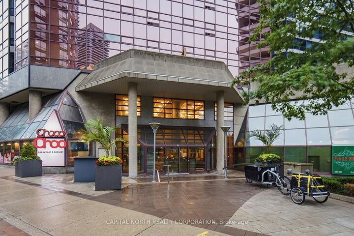 Property Photo: 1001 Bay Street 610 ON M5S 3A6