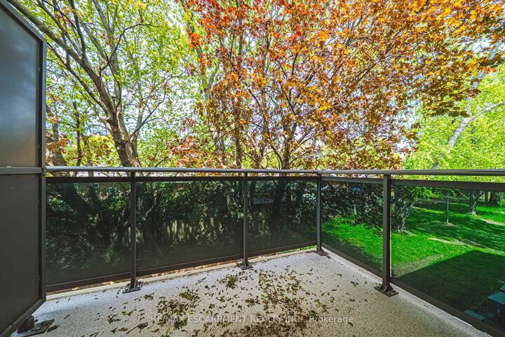 Property Photo: 2061 Prospect Street 209 ON L7R 1Z2