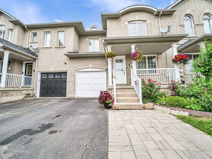Property Photo: 7 Olivett Lane ON L7A 2X3