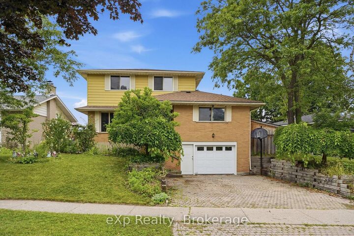 Property Photo:  101 Crosby Drive  ON N2B 2L1 