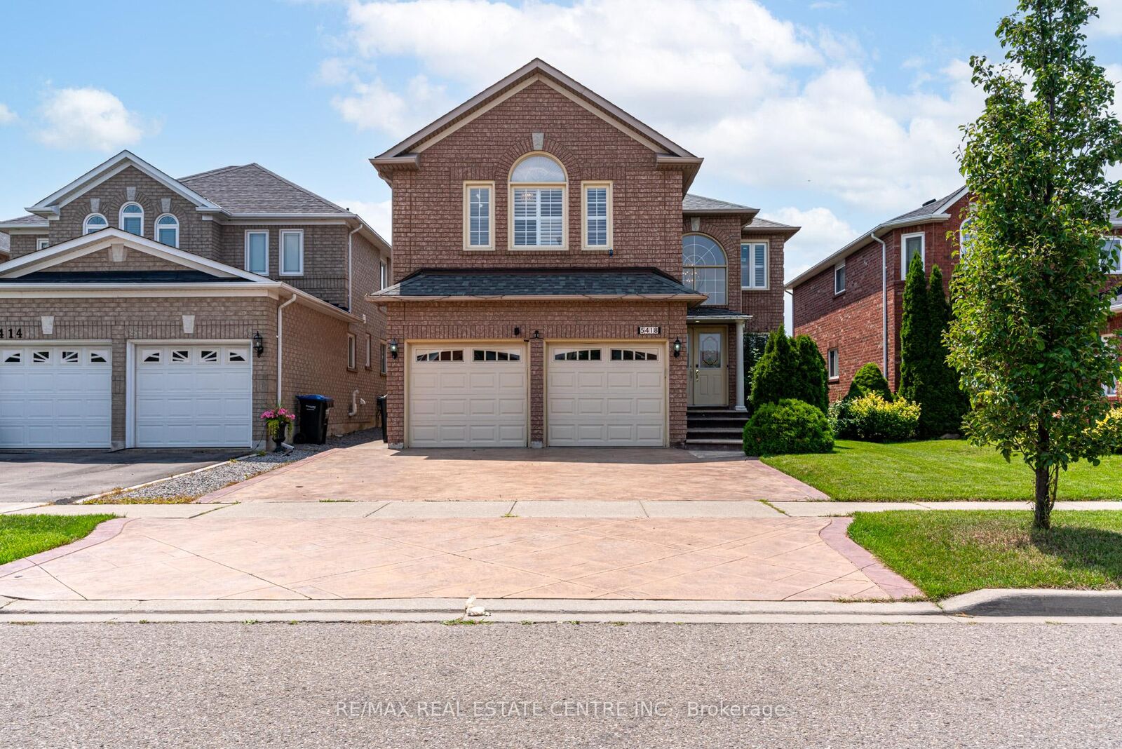 Property Photo:  5418 Loonlake Avenue Bsmt  ON L5V 2E1 