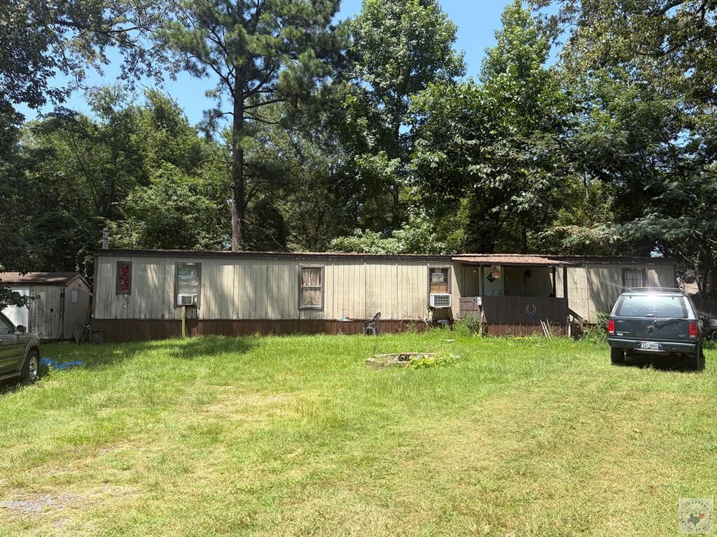 Property Photo: 111 Whispering Pines TX 75501