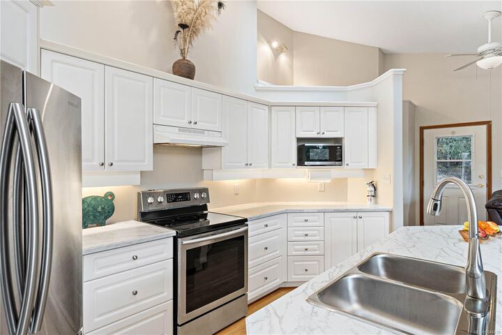 Property Photo: 1990 Rena Rd BC V9P 9B1