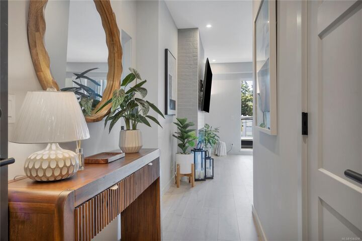 Property Photo:  947 Whirlaway Cres #301  BC V9B 6Z9 