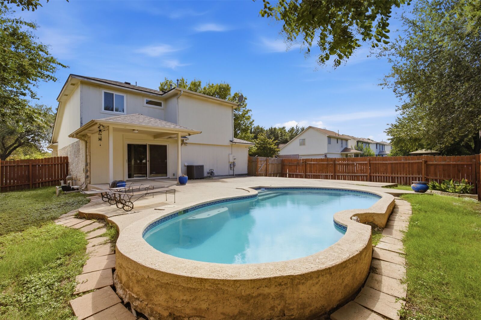 Property Photo:  1416 Roxannes Run  TX 78660 