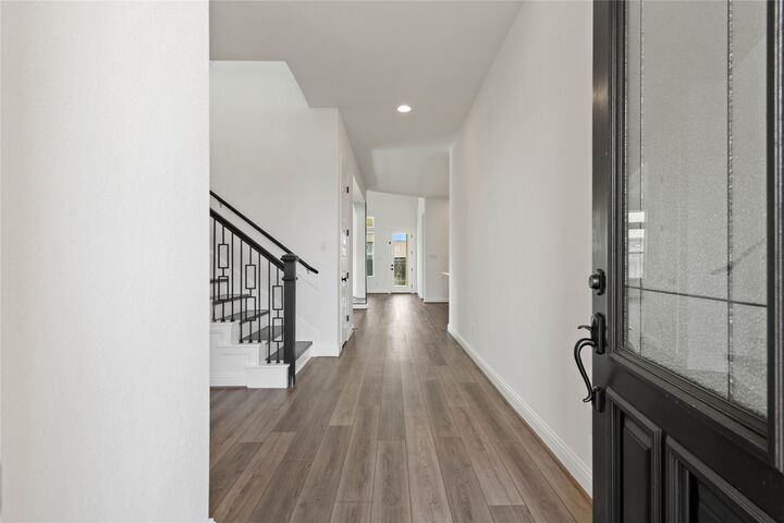 Property Photo:  20700 Matts Cove  TX 78660 
