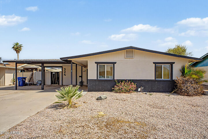 Property Photo: 324 W Santa Cruz Drive AZ 85282