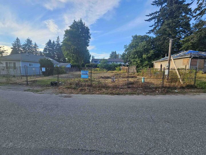 34033 Wavell Lane — photo 1