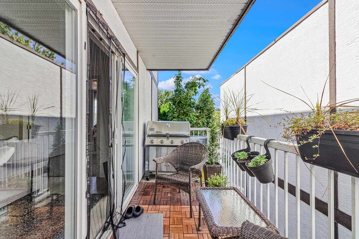 Property Photo: 45669 McIntosh Drive 214 BC V2P 6V4