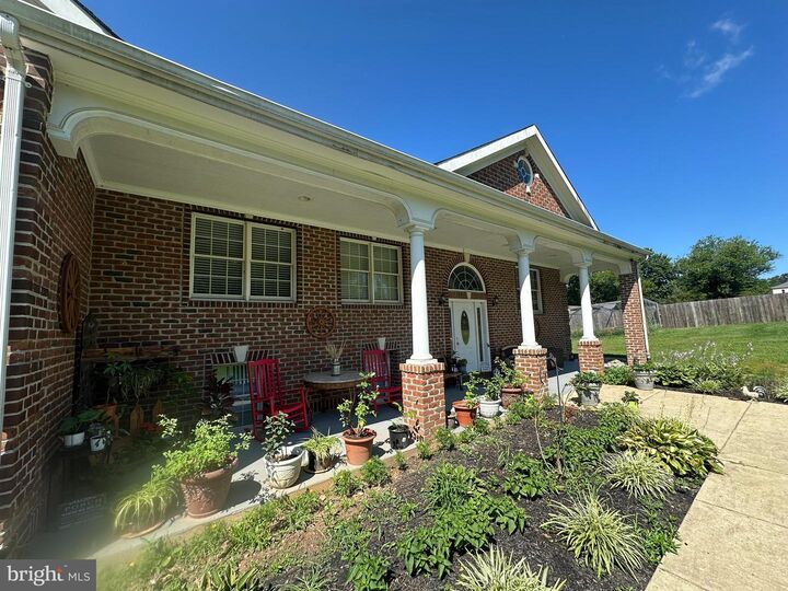 Property Photo: 7809 Signal Hill Road VA 20111