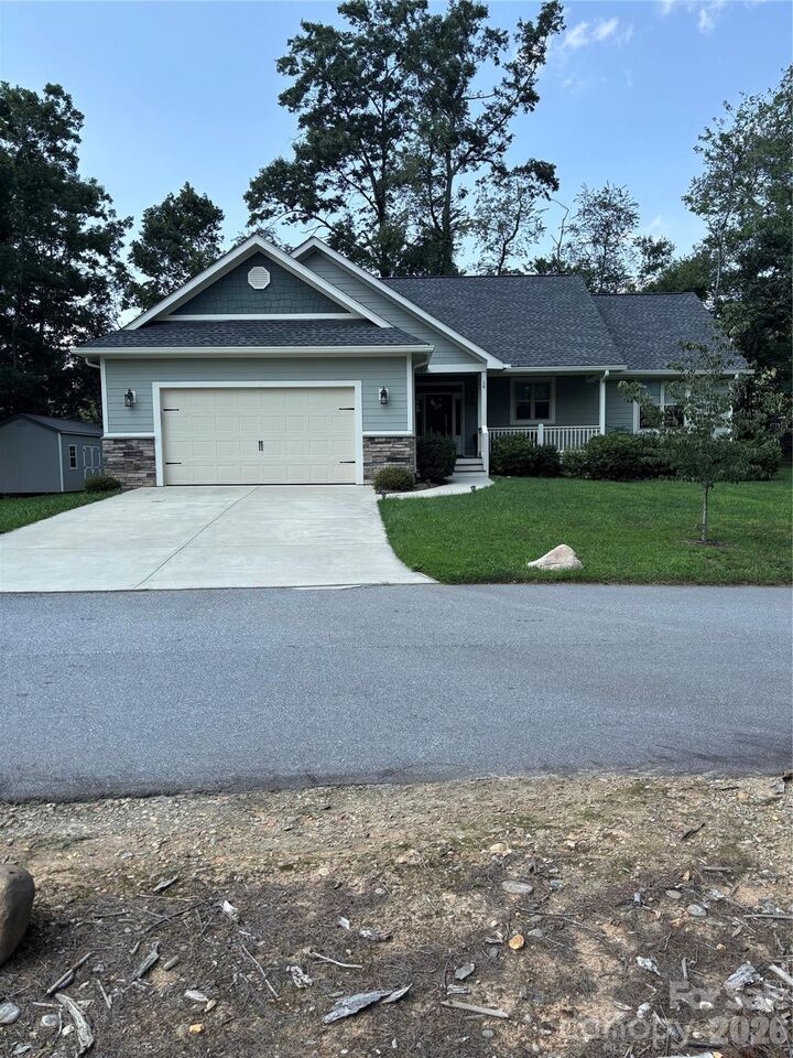 Property Photo:  14 Wood Path Lane  NC 28704 
