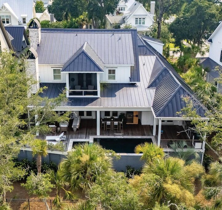 Property Photo: 473 Lesesne Street SC 29492