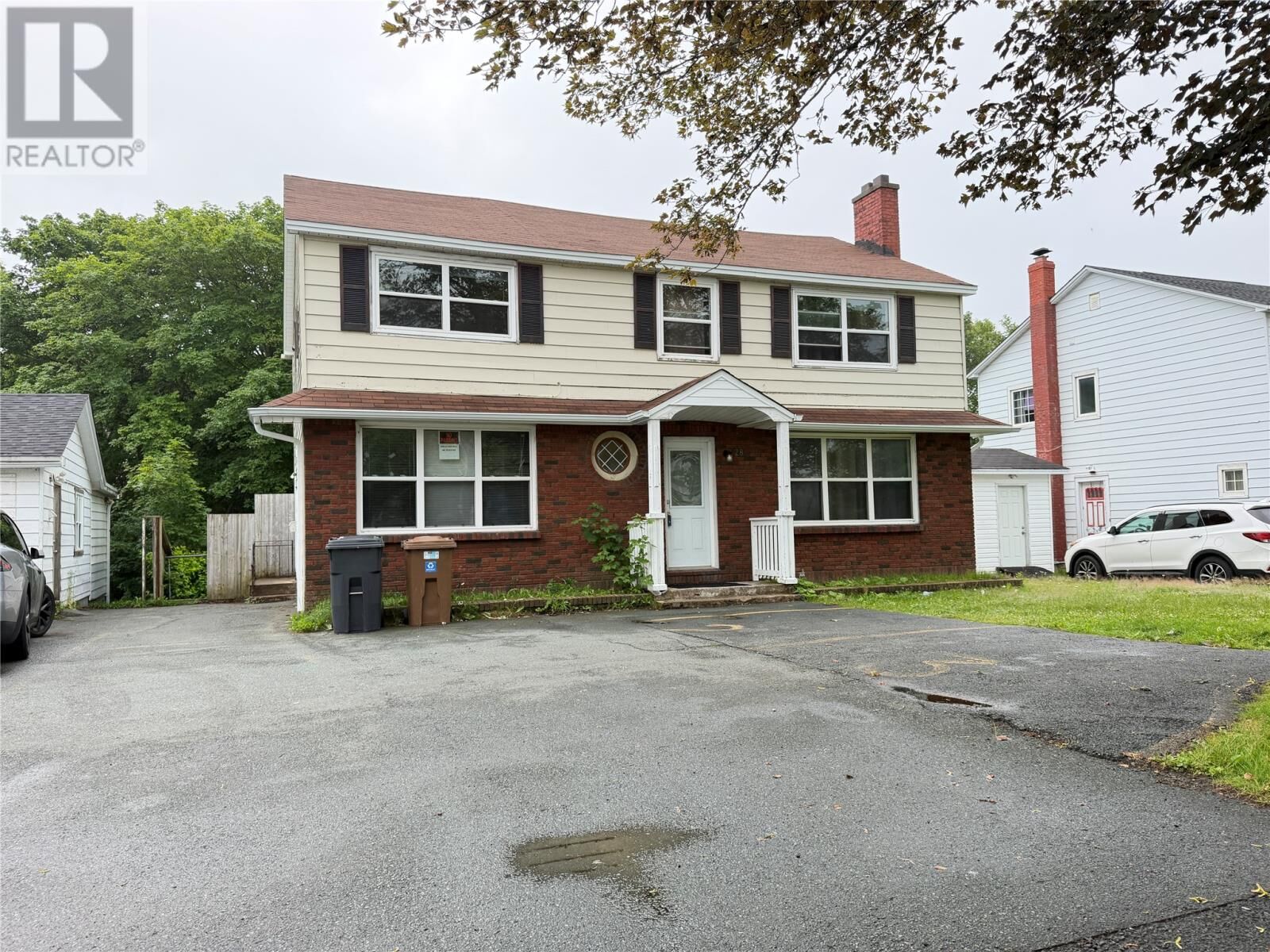 Property Photo:  285 Elizabeth Avenue  NL A1B 1T8 