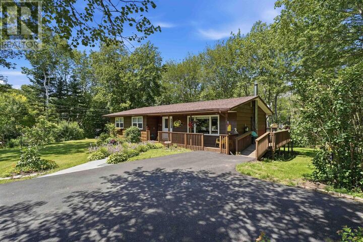 28 Elk Road — photo 1