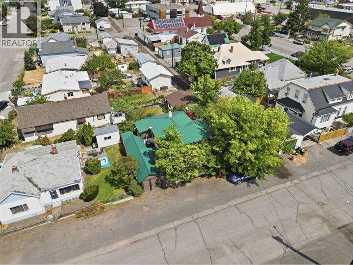 Property Photo:  252 6th Street  BC V0K 1A0 