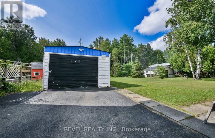 Property Photo:  170 Fourth Avenue  ON P0N 1G0 