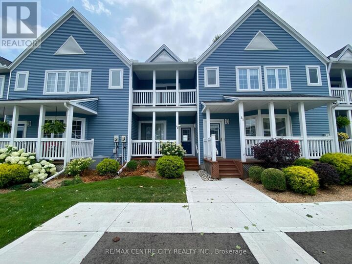 374 Front Street 46 — photo 1